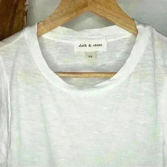 CLOTH & STONE White Sleeveless Top Size XS - Picture 2 of 4